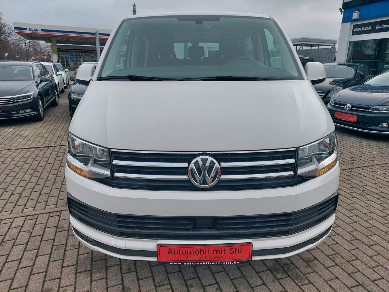 Volkswagen T6 Caravelle Comfortline Lang DSG 8 Sitze ACC - 小型客车:图3 Volkswagen T6 Caravelle Comfortline Lang DSG 8 Sitze ACC - 小型客车:图3