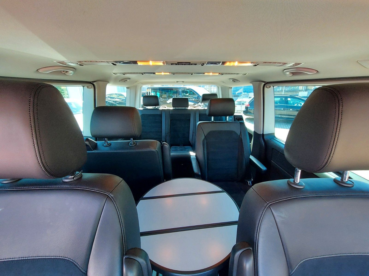 Volkswagen T6 Multivan Bus DSG Alcantara Navi 2XSchiebetür - 小型客车:图4 Volkswagen T6 Multivan Bus DSG Alcantara Navi 2XSchiebetür - 小型客车:图4