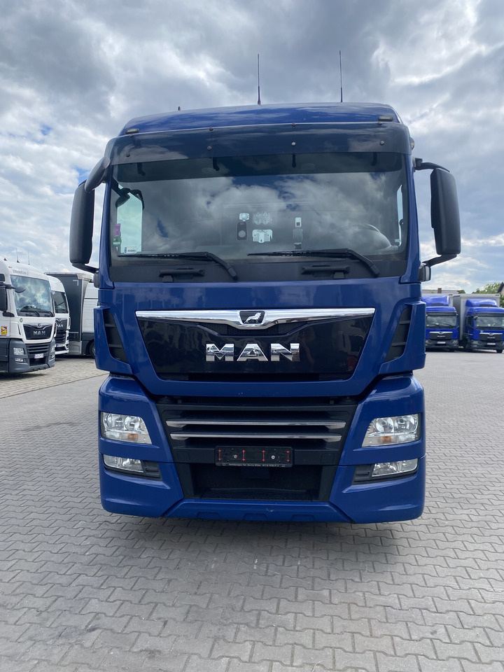 MAN TGX - 侧帘卡车:图4 MAN TGX - 侧帘卡车:图4