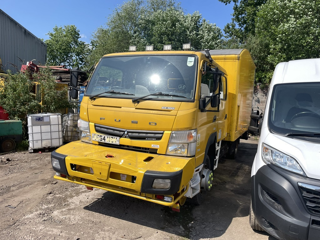 Mitsubishi Fusso - 厢式卡车:图2 Mitsubishi Fusso - 厢式卡车:图2