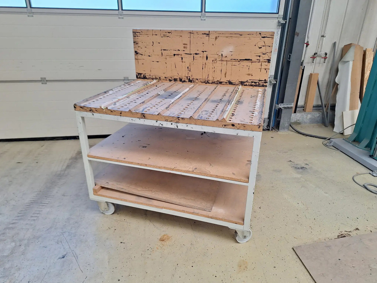 1 Stk. Arbeitstisch - 工具/ 设备:图1 1 Stk. Arbeitstisch - 工具/ 设备:图1