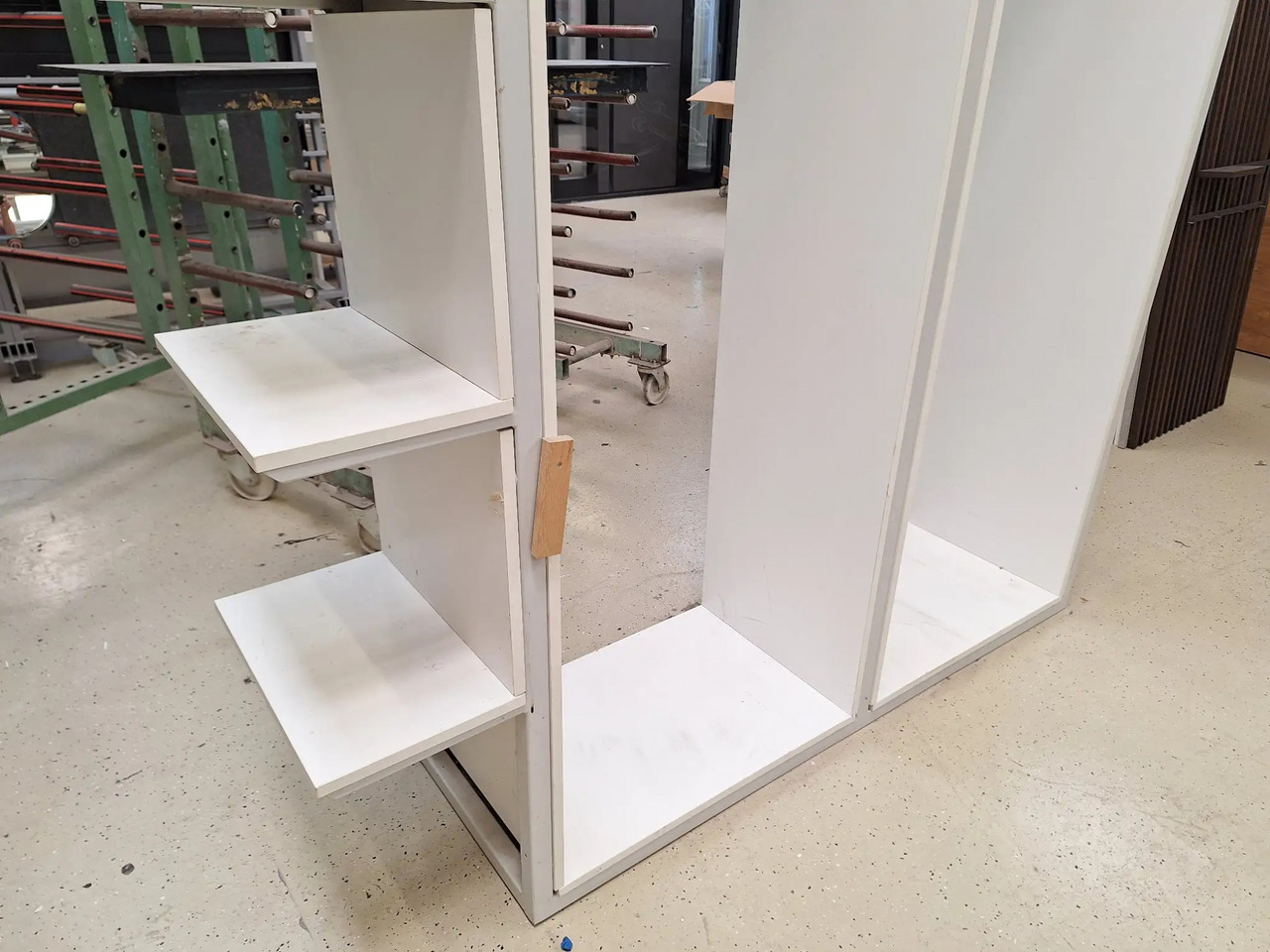 1 Stk. Regal - 工具/ 设备:图2 1 Stk. Regal - 工具/ 设备:图2