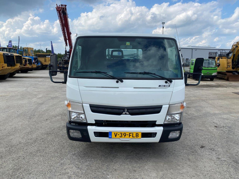 Mitsubishi Fuso Canter 3C18 NVT - 栏板式/ 平板卡车:图4 Mitsubishi Fuso Canter 3C18 NVT - 栏板式/ 平板卡车:图4