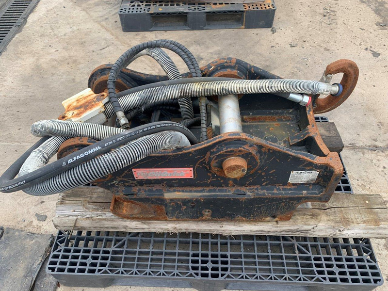 Oil Quick OQ 70 - 快速耦合器:图1 Oil Quick OQ 70 - 快速耦合器:图1