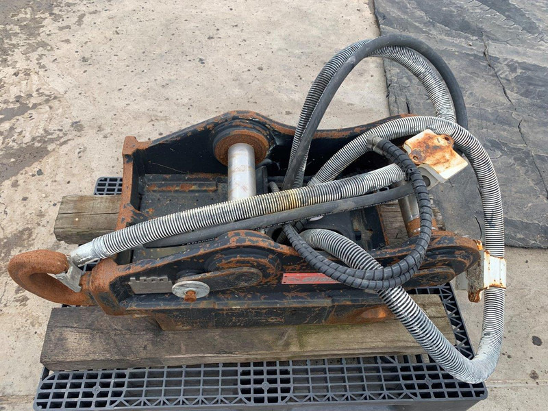 Oil Quick OQ 70 - 快速耦合器:图4 Oil Quick OQ 70 - 快速耦合器:图4