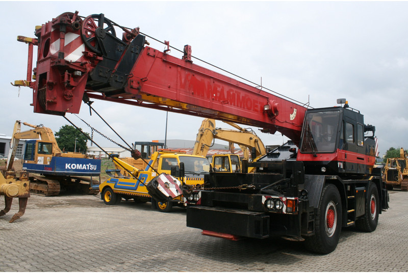 Tadano TR300EX NVT - 全地形起重机:图2 Tadano TR300EX NVT - 全地形起重机:图2