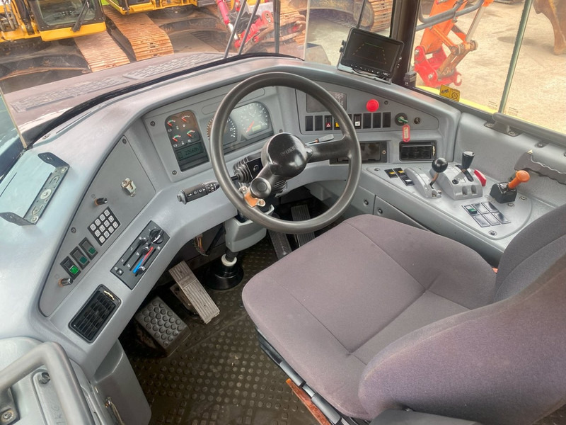 Volvo A 30 D 6x6 dumper articulated hauler - 自卸车:图3 Volvo A 30 D 6x6 dumper articulated hauler - 自卸车:图3