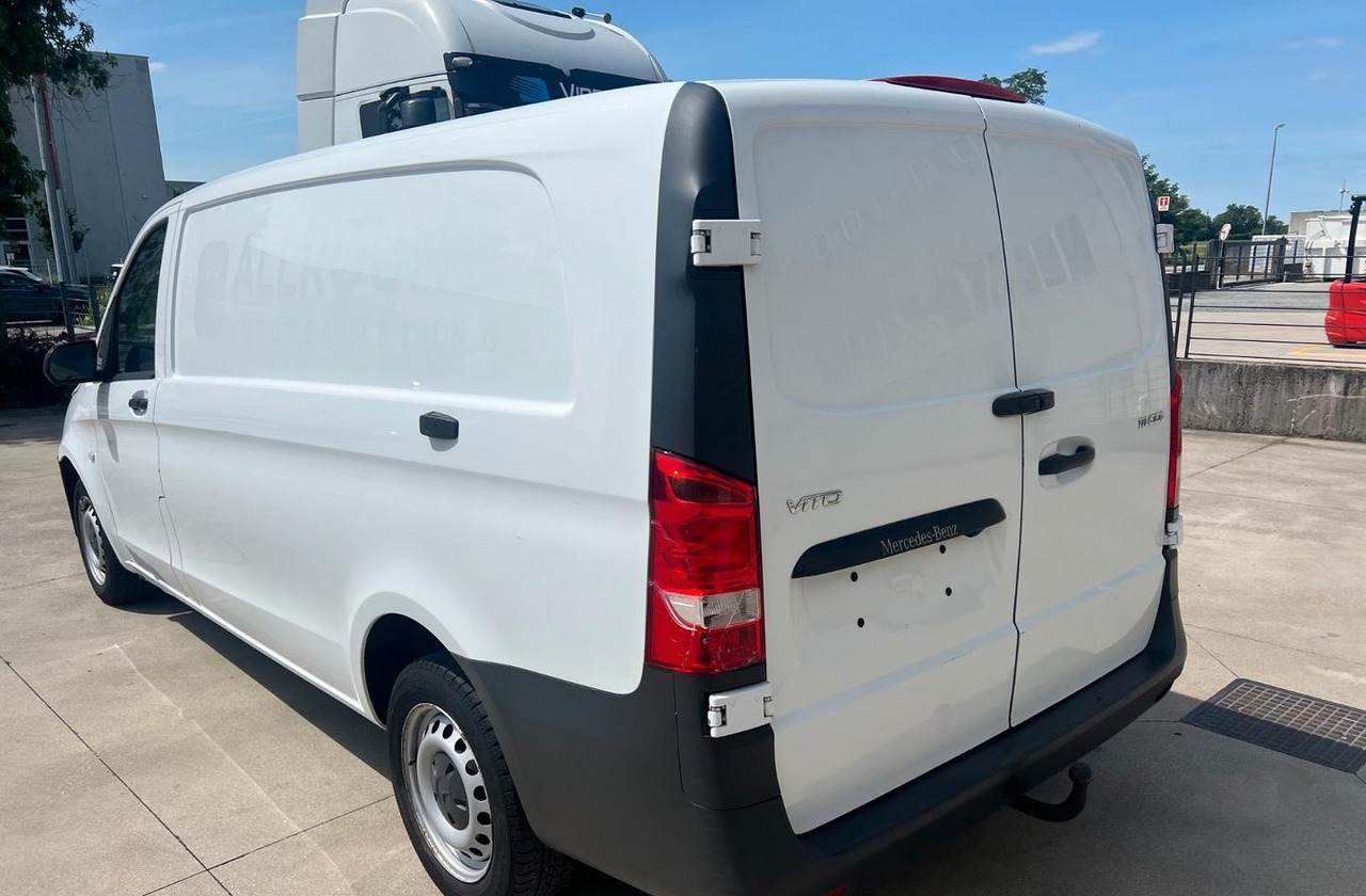 Mercedes vito 111 - 无侧窗厢式货车:图1 Mercedes vito 111 - 无侧窗厢式货车:图1