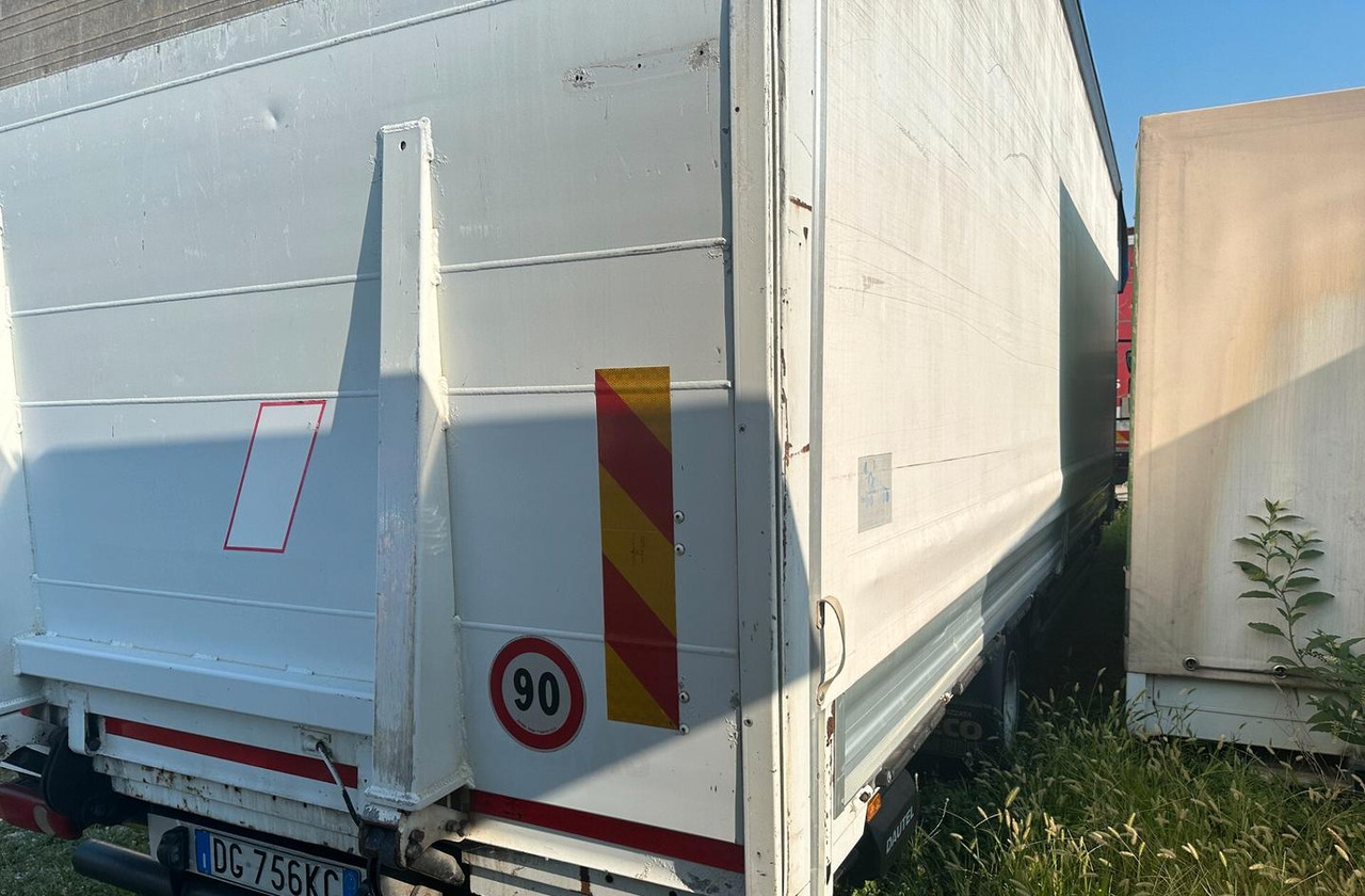 Renault MIDLUM 215.10 - 侧帘卡车:图4 Renault MIDLUM 215.10 - 侧帘卡车:图4