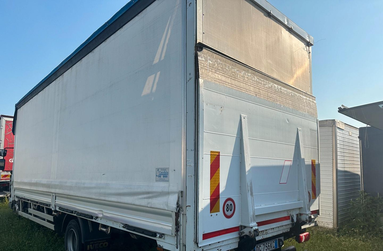 Renault MIDLUM 215.10 - 侧帘卡车:图3 Renault MIDLUM 215.10 - 侧帘卡车:图3