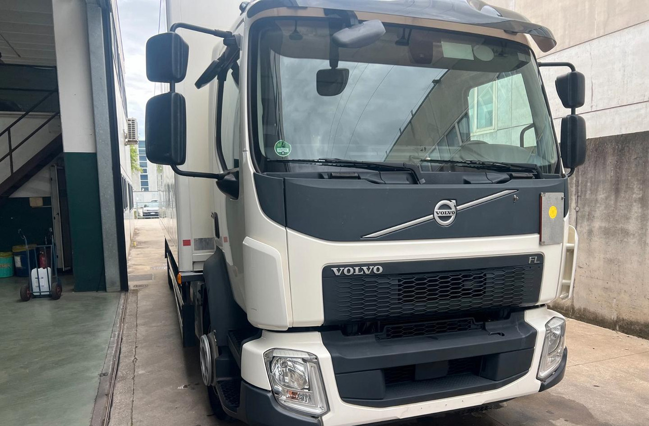 VOLVO FL 250 euro 6 sponda - 厢式卡车:图2 VOLVO FL 250 euro 6 sponda - 厢式卡车:图2