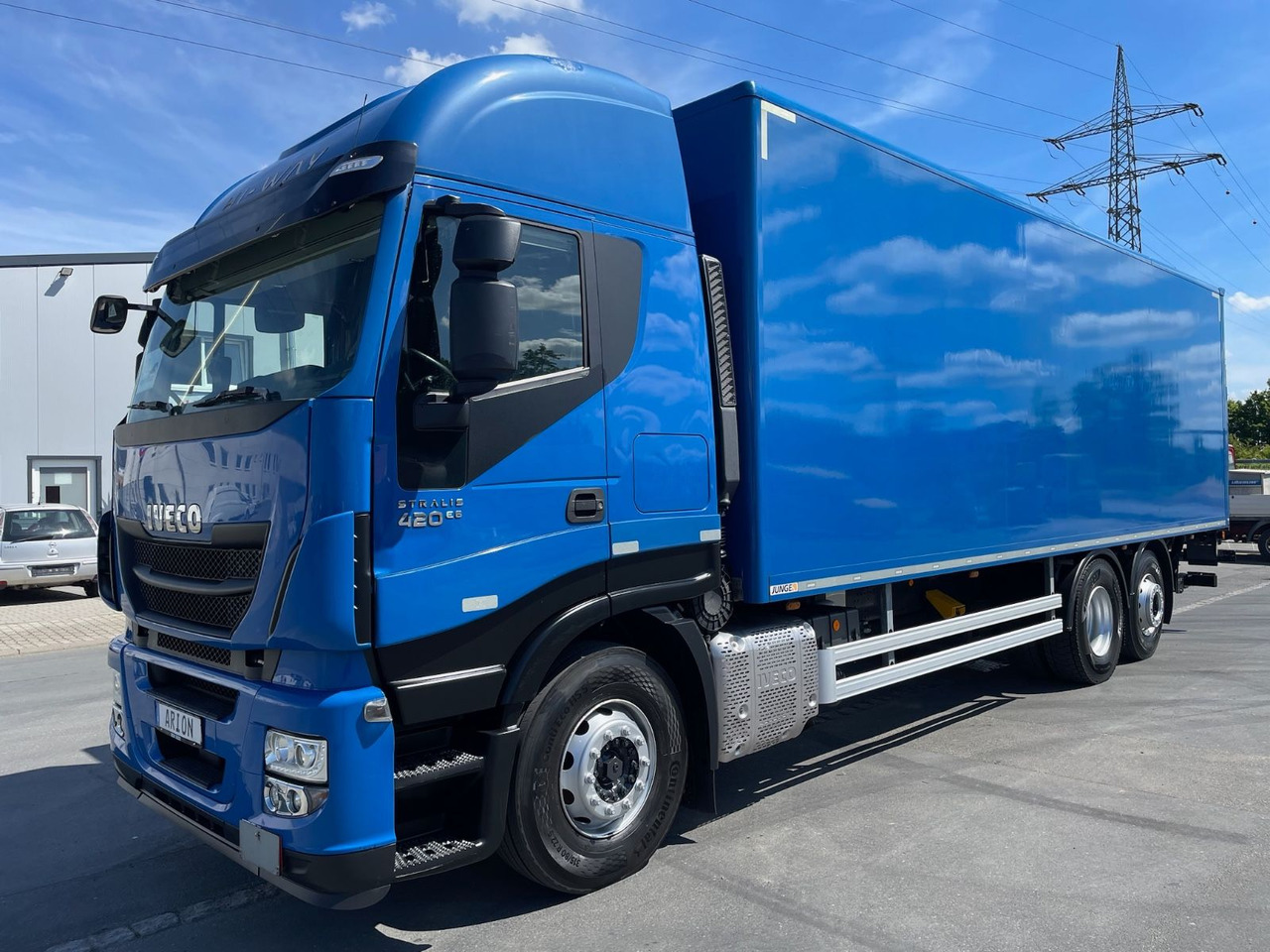 Iveco Stralis 420 Koffer/Thermoisoliert/LBW/NLA/AC/EU6 - 厢式卡车:图3 Iveco Stralis 420 Koffer/Thermoisoliert/LBW/NLA/AC/EU6 - 厢式卡车:图3