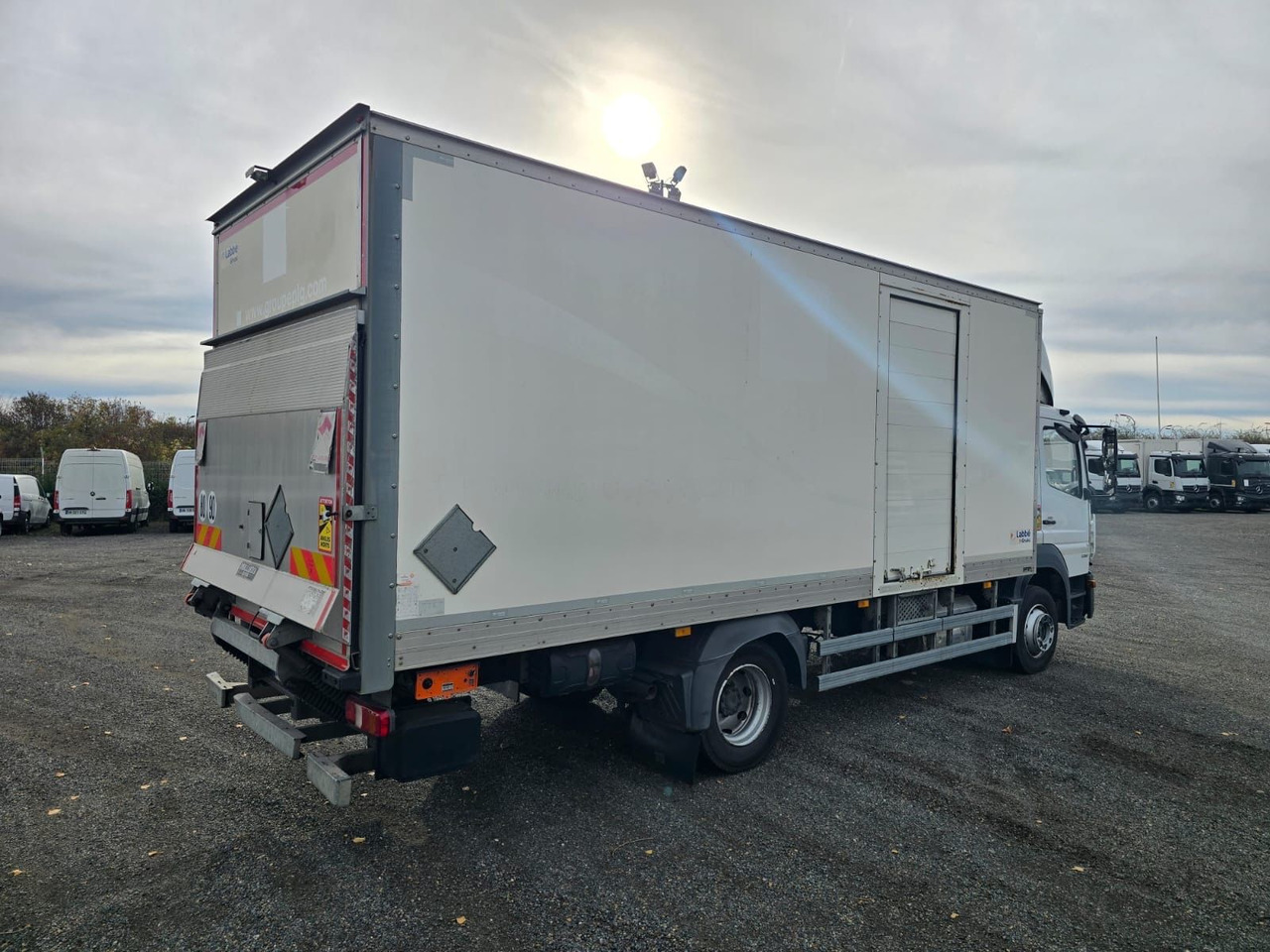 Mercedes-Benz Atego 1218 4x2 Koffer/FULL-ADR/EXIII/LBW/AC/EU6d - 厢式卡车:图3 Mercedes-Benz Atego 1218 4x2 Koffer/FULL-ADR/EXIII/LBW/AC/EU6d - 厢式卡车:图3