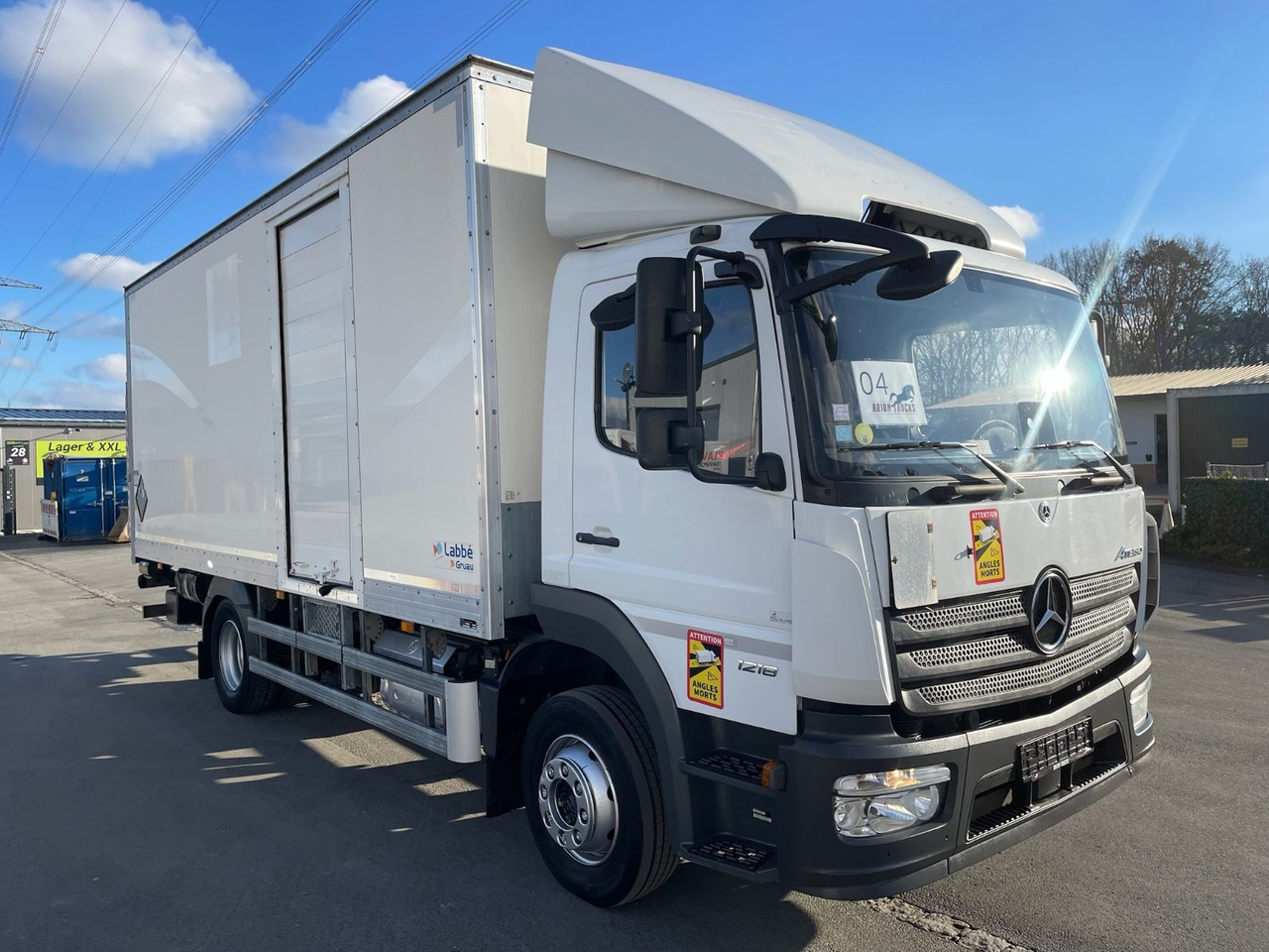 Mercedes-Benz Atego 1218 4x2 Koffer/FULL-ADR/EXIII/LBW/AC/EU6d - 厢式卡车:图1 Mercedes-Benz Atego 1218 4x2 Koffer/FULL-ADR/EXIII/LBW/AC/EU6d - 厢式卡车:图1