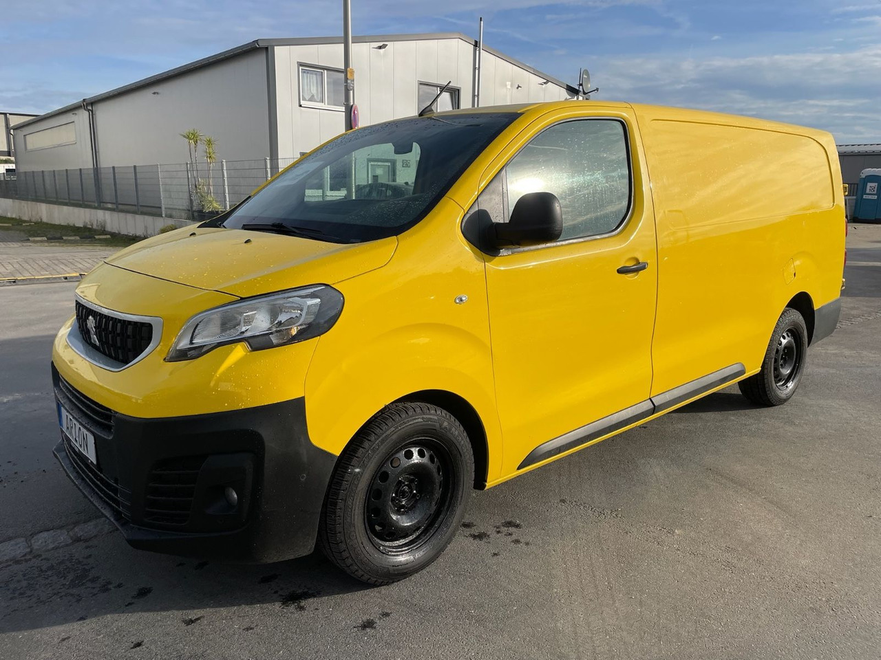 Peugeot Expert Box Pro L3 / 2.0 Blue HDI / More units - 紧凑型面包车:图3 Peugeot Expert Box Pro L3 / 2.0 Blue HDI / More units - 紧凑型面包车:图3