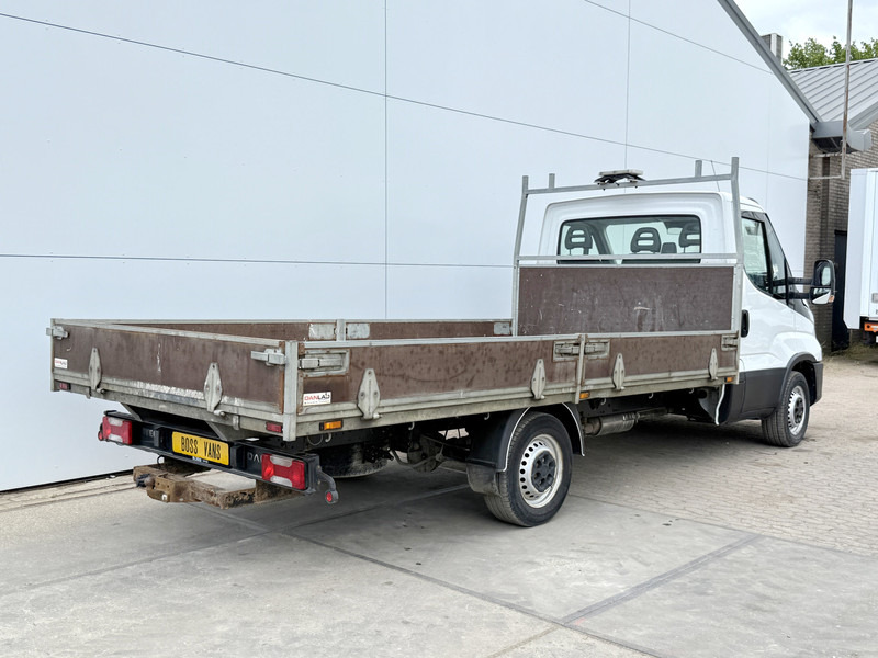 Iveco Daily 35S14 2.3 L3H1 Airco Cruise Control Standkachel Trekhaak Open Laadbak Pritische Lucht geveerde stoel - 平板货车:图3 Iveco Daily 35S14 2.3 L3H1 Airco Cruise Control Standkachel Trekhaak Open Laadbak Pritische Lucht geveerde stoel - 平板货车:图3
