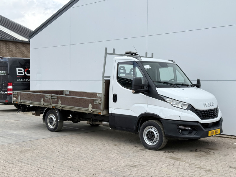 Iveco Daily 35S14 2.3 L3H1 Airco Cruise Control Standkachel Trekhaak Open Laadbak Pritische Lucht geveerde stoel - 平板货车:图4 Iveco Daily 35S14 2.3 L3H1 Airco Cruise Control Standkachel Trekhaak Open Laadbak Pritische Lucht geveerde stoel - 平板货车:图4