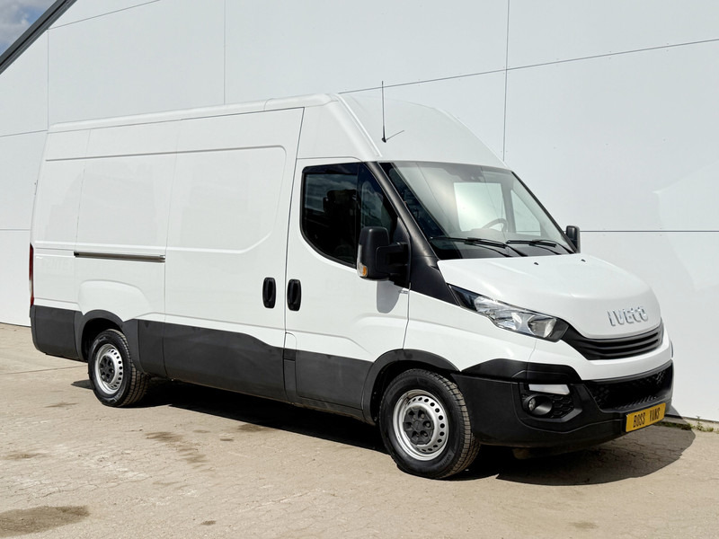 Iveco Daily 35S14 L2H2 Luchtvering Trekhaak Cruise Control Climate Control Lucht Geveerde Bestuurdersstoel - 无侧窗厢式货车:图4 Iveco Daily 35S14 L2H2 Luchtvering Trekhaak Cruise Control Climate Control Lucht Geveerde Bestuurdersstoel - 无侧窗厢式货车:图4