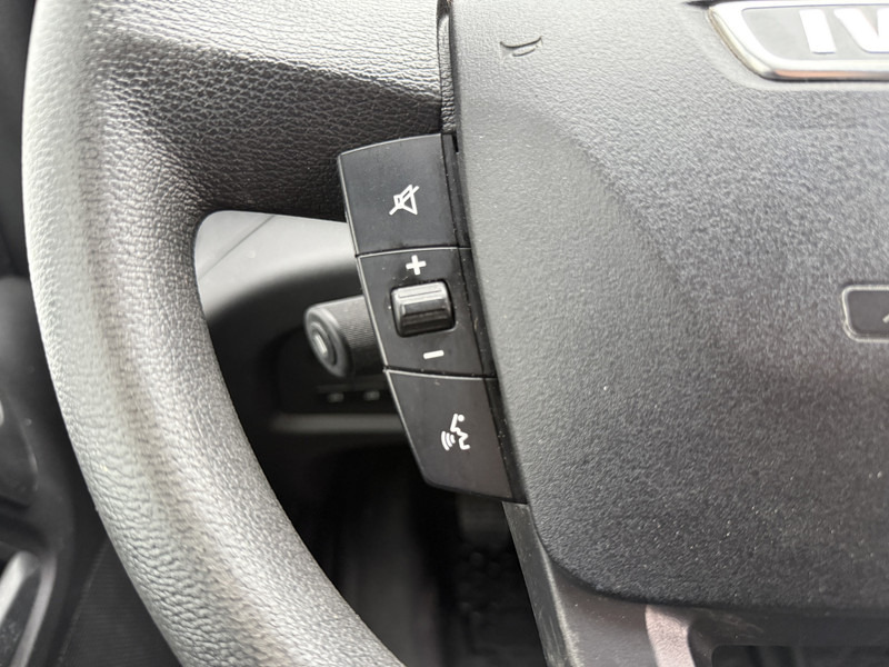 无侧窗厢式货车 Iveco Daily 35S16 2.3 L4H2 Airco Cruise Control Luchtvering Imperiaal Lucht Geveerde Stoel：图18