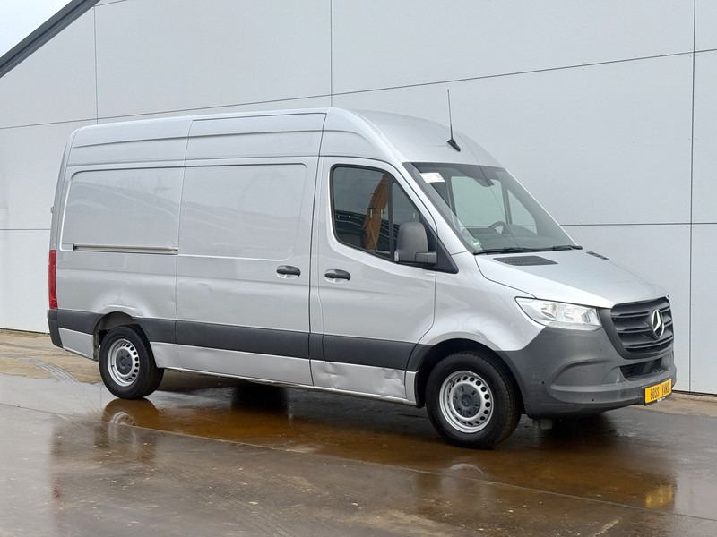 Mercedes-Benz Sprinter 315 1.9 CDI Automaat L2H2 Climate Control Carplay Camera Parkeersensoren voor achter - 紧凑型面包车:图4 Mercedes-Benz Sprinter 315 1.9 CDI Automaat L2H2 Climate Control Carplay Camera Parkeersensoren voor achter - 紧凑型面包车:图4