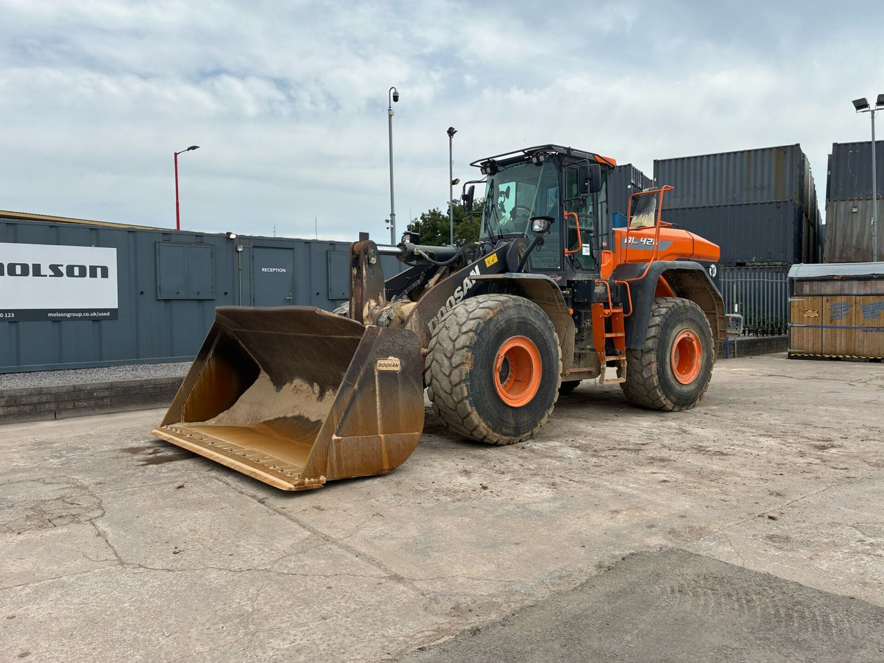 Doosan DL420 - 轮式装载机:图1 Doosan DL420 - 轮式装载机:图1