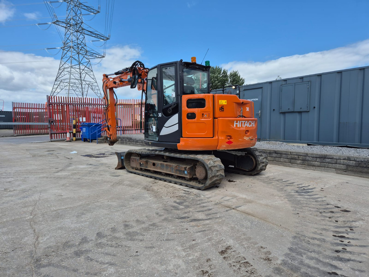 Hitachi ZX85USBR-6 2PB - 小型挖掘机:图3 Hitachi ZX85USBR-6 2PB - 小型挖掘机:图3