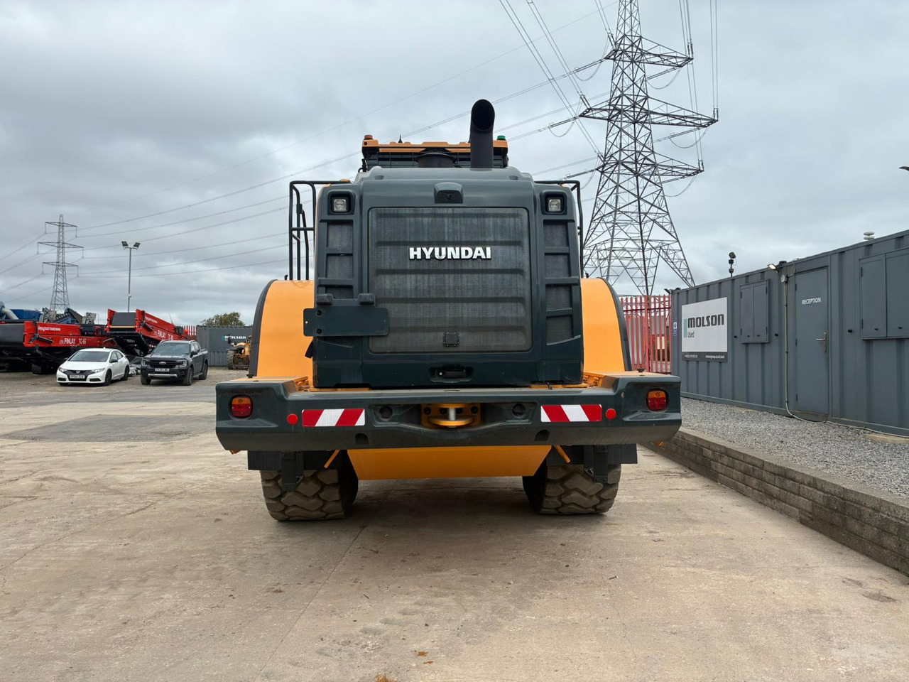 Hyundai HL980A - 轮式装载机:图4 Hyundai HL980A - 轮式装载机:图4