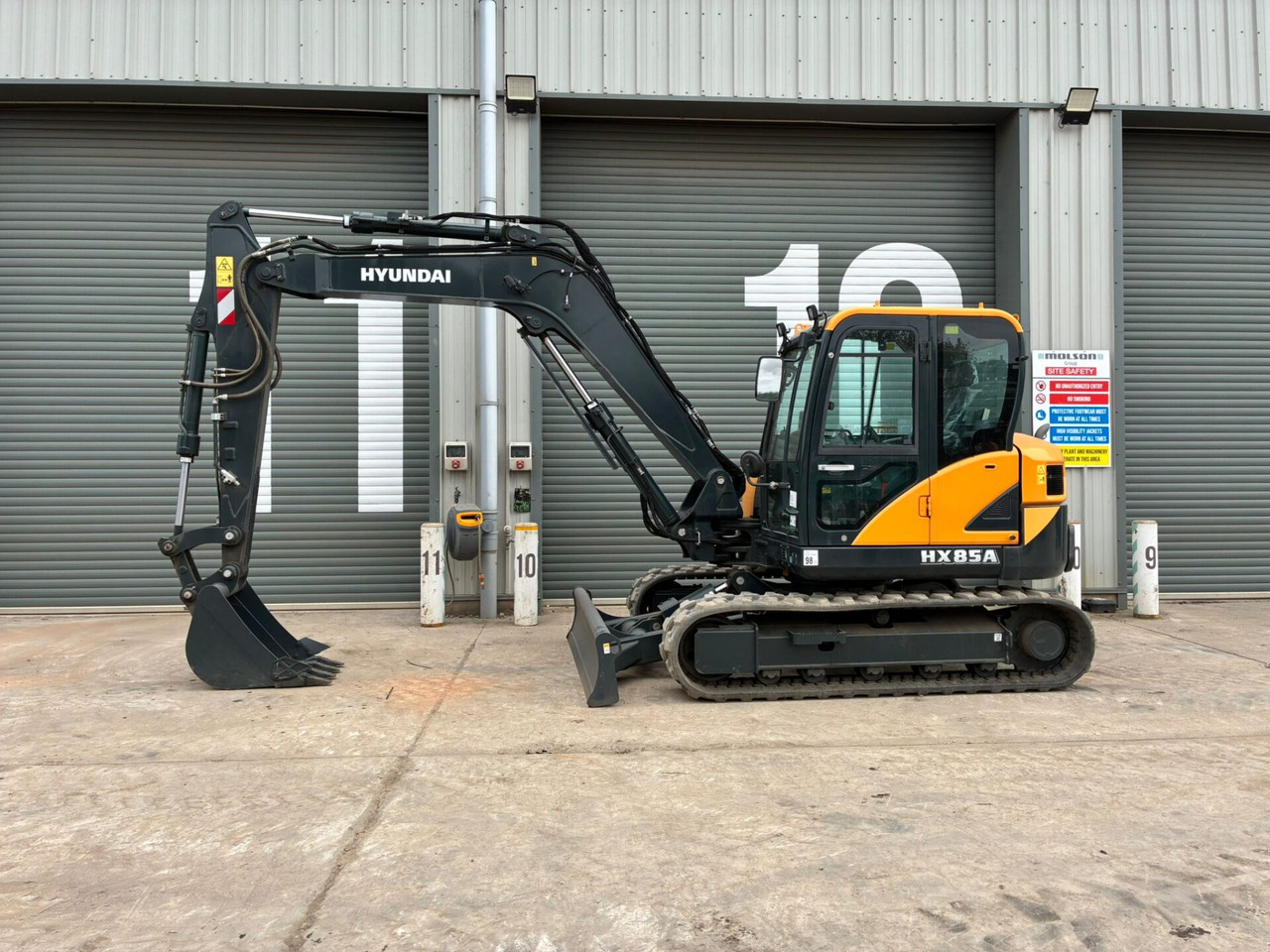 Hyundai HX85A - 小型挖掘机:图2 Hyundai HX85A - 小型挖掘机:图2