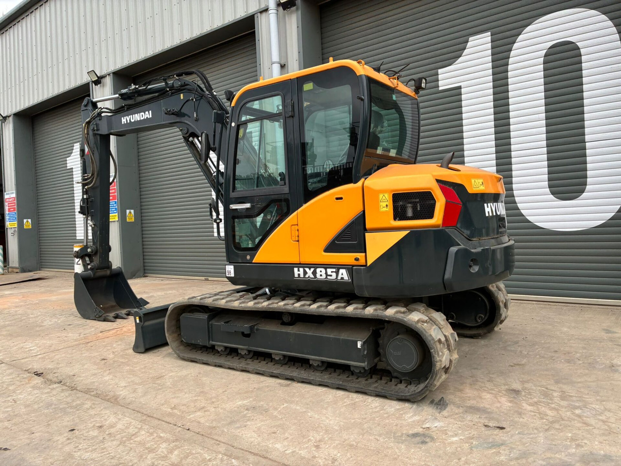 Hyundai HX85A - 小型挖掘机:图3 Hyundai HX85A - 小型挖掘机:图3