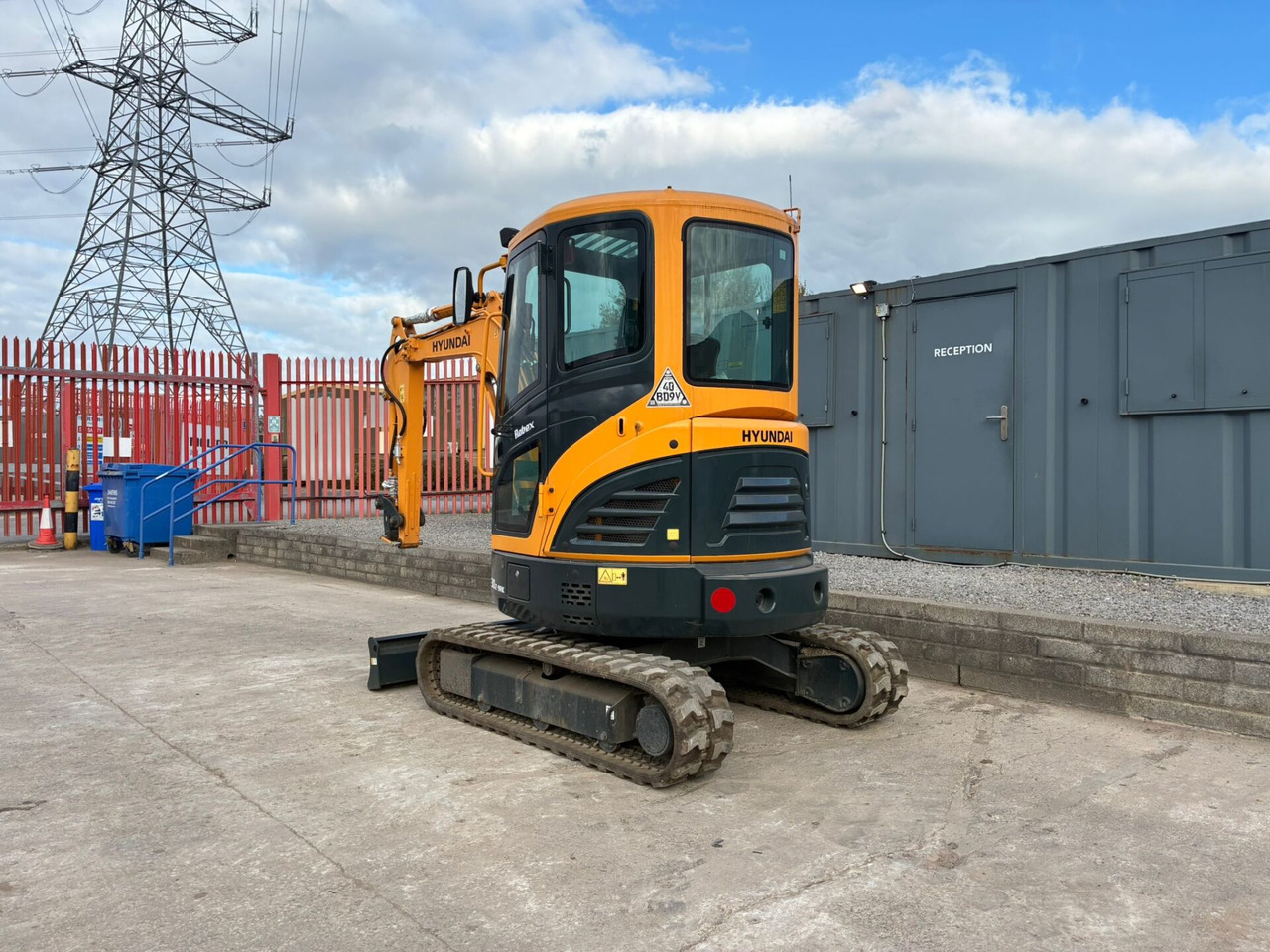 Hyundai R30Z-9AK - 小型挖掘机:图3 Hyundai R30Z-9AK - 小型挖掘机:图3