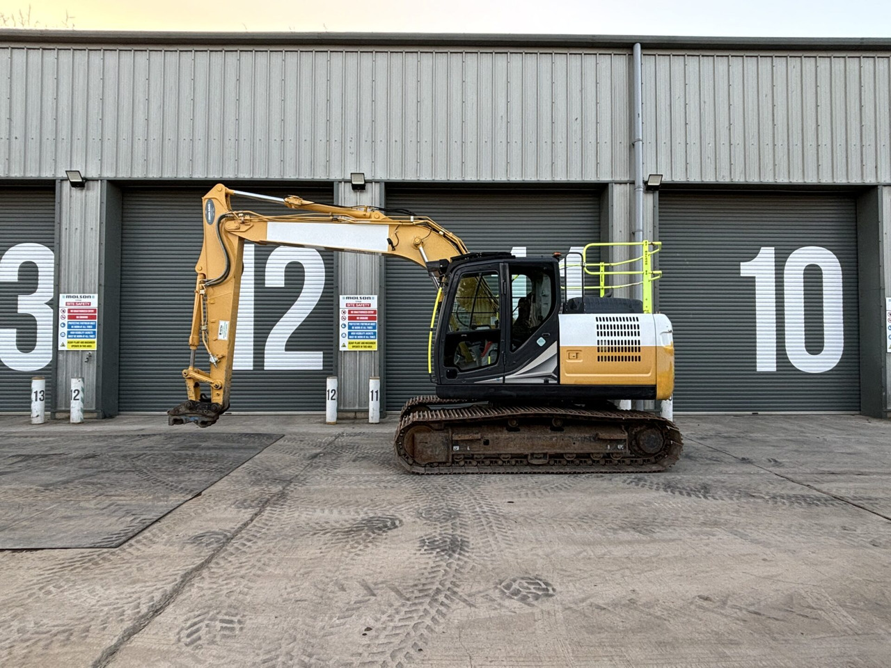 Kobelco SK130LC-11 - 履带式挖掘机:图2 Kobelco SK130LC-11 - 履带式挖掘机:图2