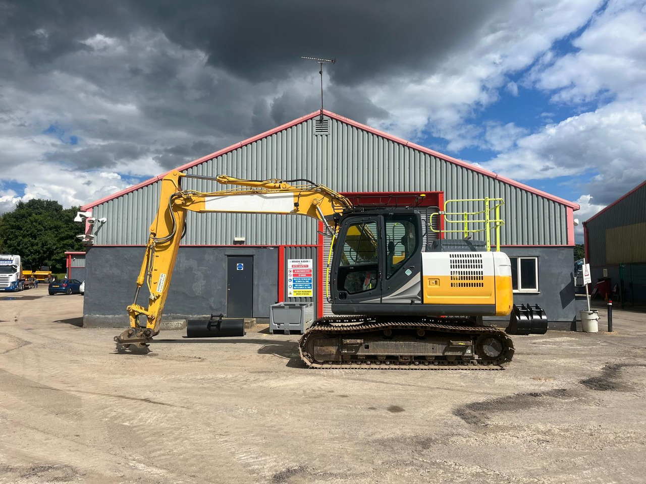 Kobelco SK130LC-11 - 履带式挖掘机:图2 Kobelco SK130LC-11 - 履带式挖掘机:图2