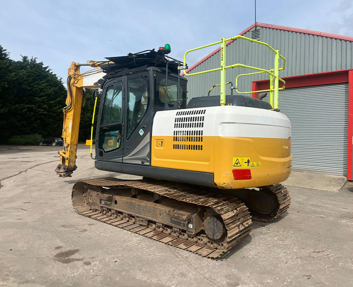 Kobelco SK130LC-11 - 履带式挖掘机:图3 Kobelco SK130LC-11 - 履带式挖掘机:图3