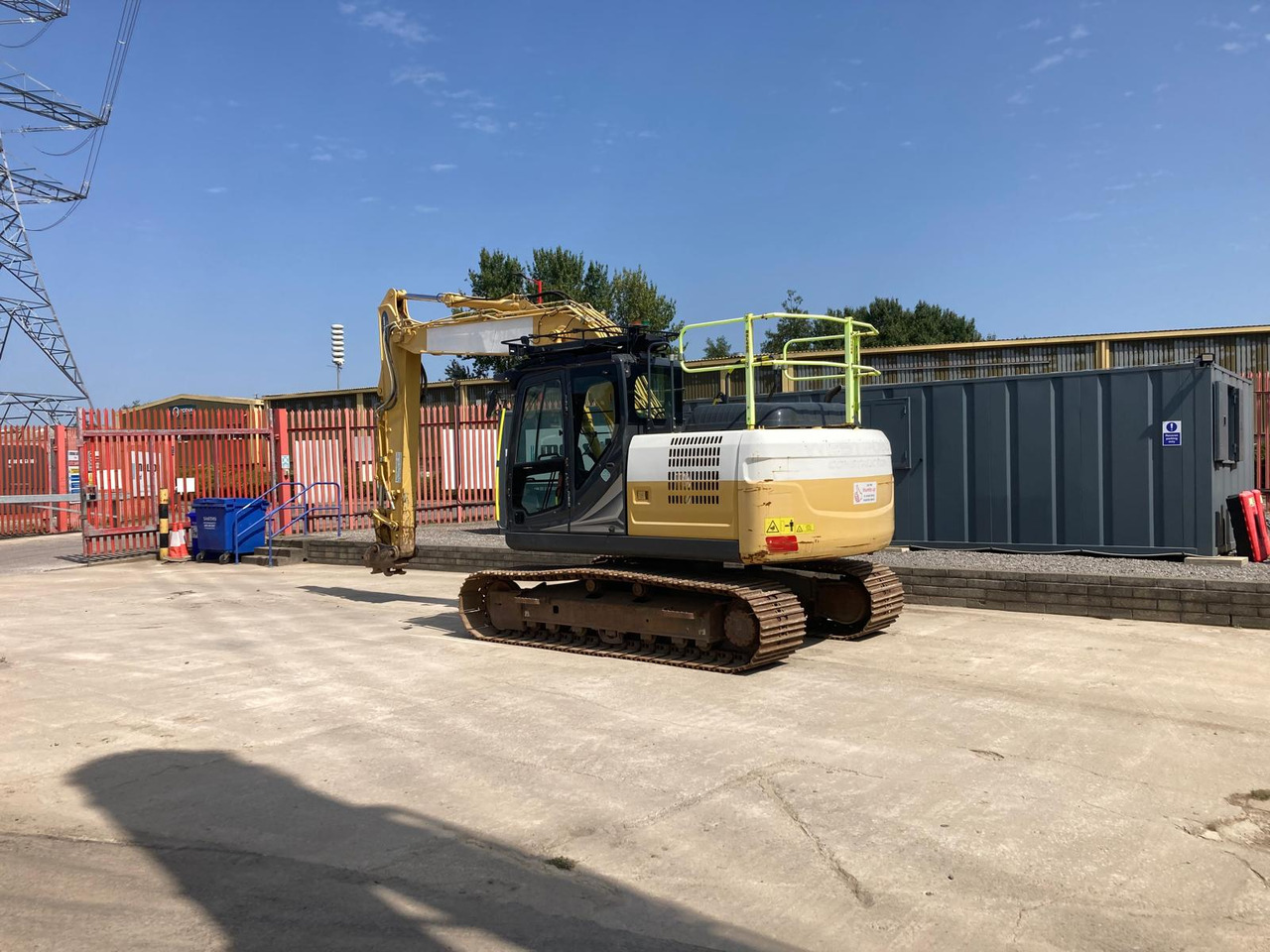 Kobelco SK130LC-11 - 履带式挖掘机:图3 Kobelco SK130LC-11 - 履带式挖掘机:图3