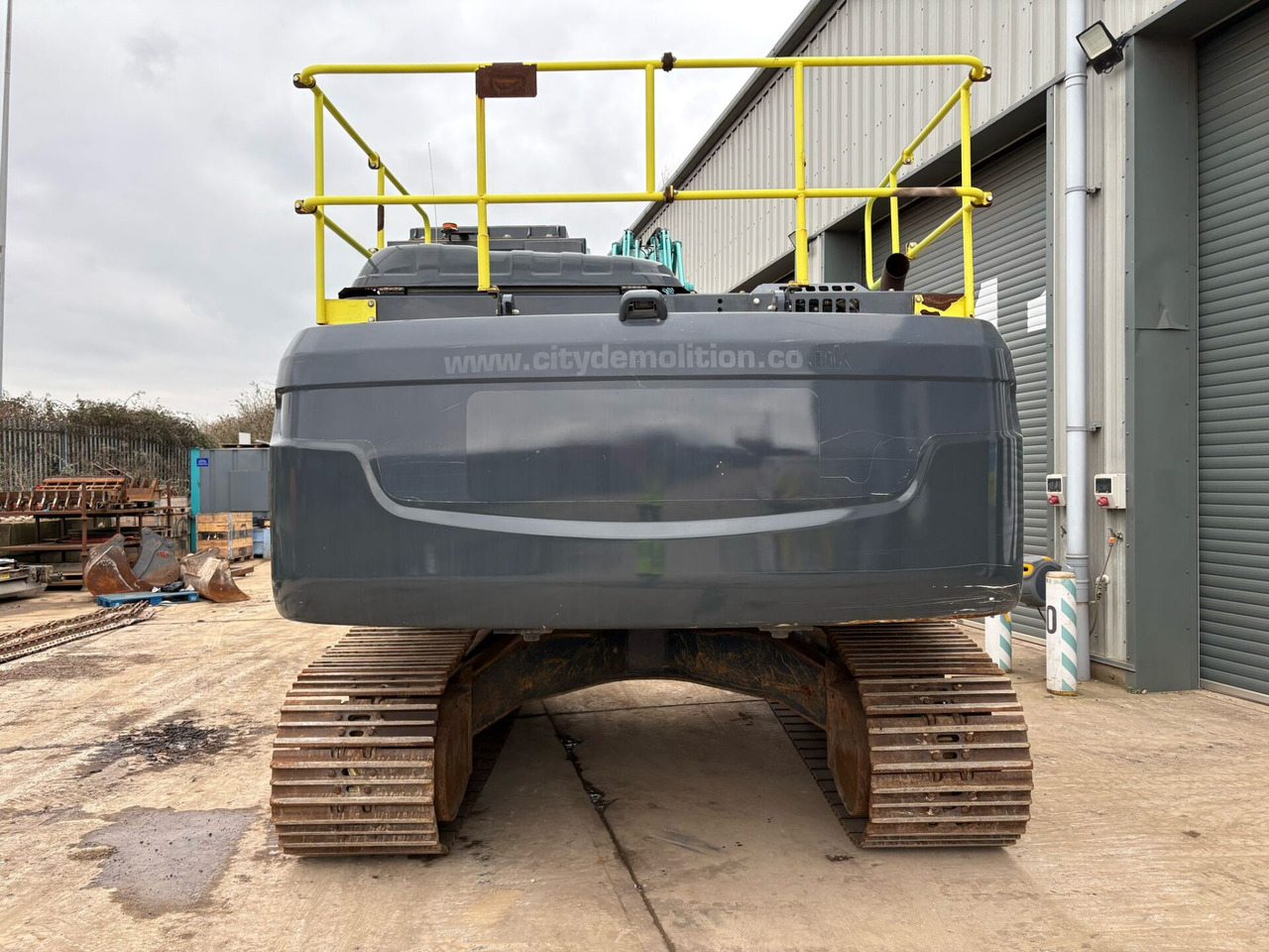 Kobelco SK300LC-10E - 履带式挖掘机:图4 Kobelco SK300LC-10E - 履带式挖掘机:图4
