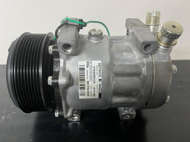 Liebherr  - 空调压缩机:图2 Liebherr  - 空调压缩机:图2