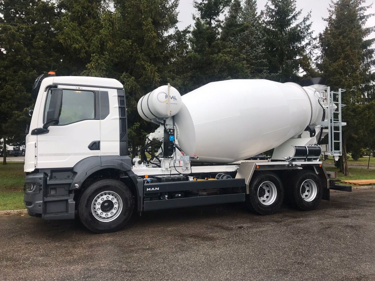 MAN TGS 33.440 6x4 FML 8 M3 - 混凝土搅拌车:图3 MAN TGS 33.440 6x4 FML 8 M3 - 混凝土搅拌车:图3