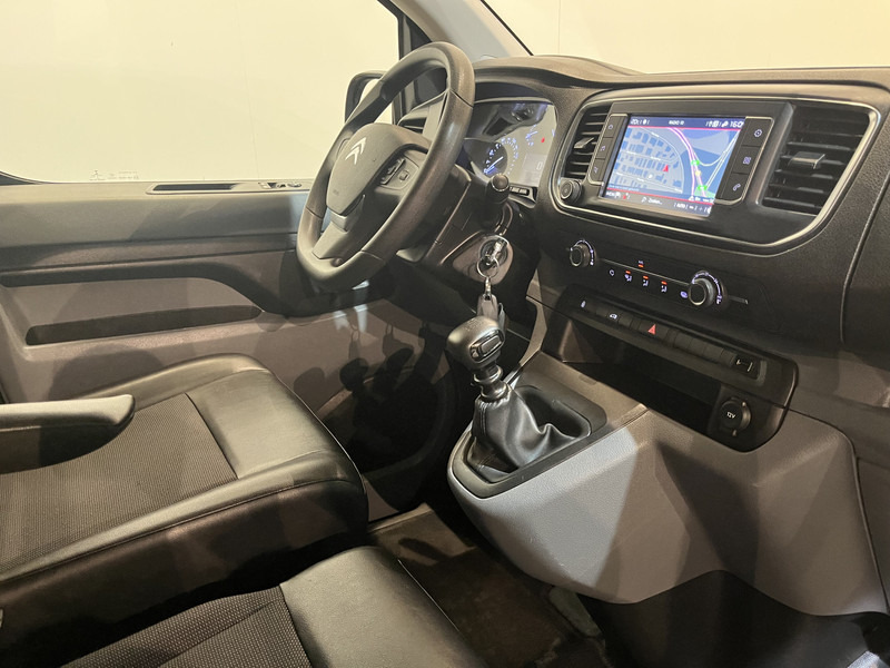 Citroën Jumpy 2.0 BlueHDI L2 120 PK / Euro 6 / Airco / Cruise Control / CarPlay / PDC / Navigatie / 3-Zits - 紧凑型面包车:图3 Citroën Jumpy 2.0 BlueHDI L2 120 PK / Euro 6 / Airco / Cruise Control / CarPlay / PDC / Navigatie / 3-Zits - 紧凑型面包车:图3