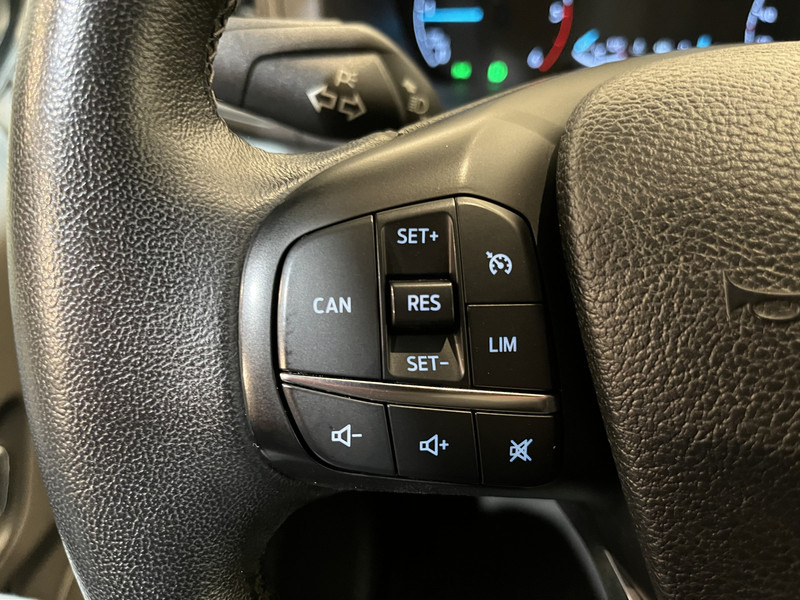 紧凑型面包车 Ford Transit Custom 300 2.0 TDCI L1H1 Trend 130 PK / Servicebus / Bott Inrichting / Euro 6 / Schuifdeur L + R / Airco / CarPlay / Klep / PDC / Navigatie / 3-Zits  / BPM VRIJ !!：图10