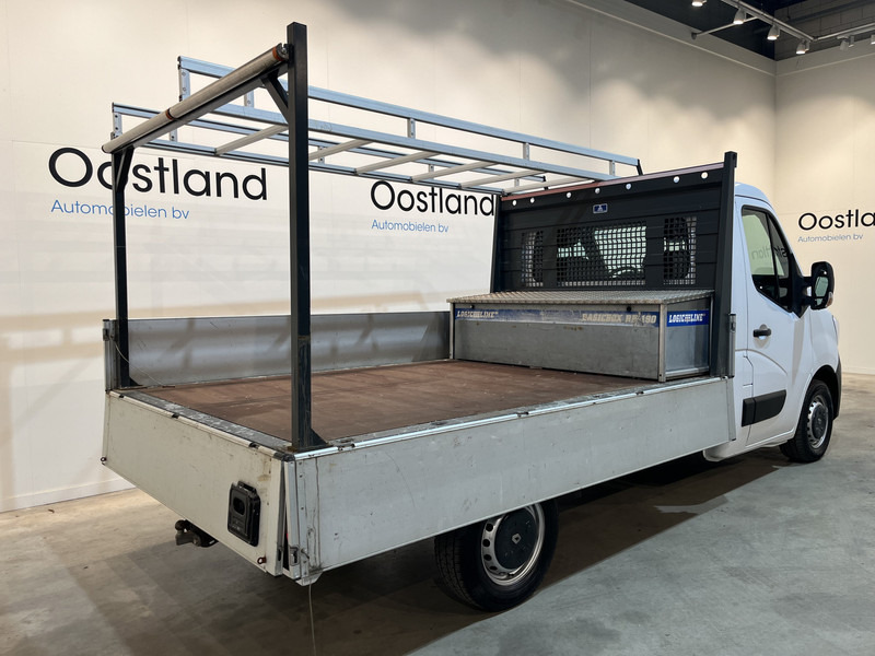 Renault Master T35 2.3 dCi 135 PK L2 Open Laadbak / Euro 6 / Airco / CarPlay / Imperiaal / Cruise Control / 11.200 KM !! - 平板货车:图2 Renault Master T35 2.3 dCi 135 PK L2 Open Laadbak / Euro 6 / Airco / CarPlay / Imperiaal / Cruise Control / 11.200 KM !! - 平板货车:图2