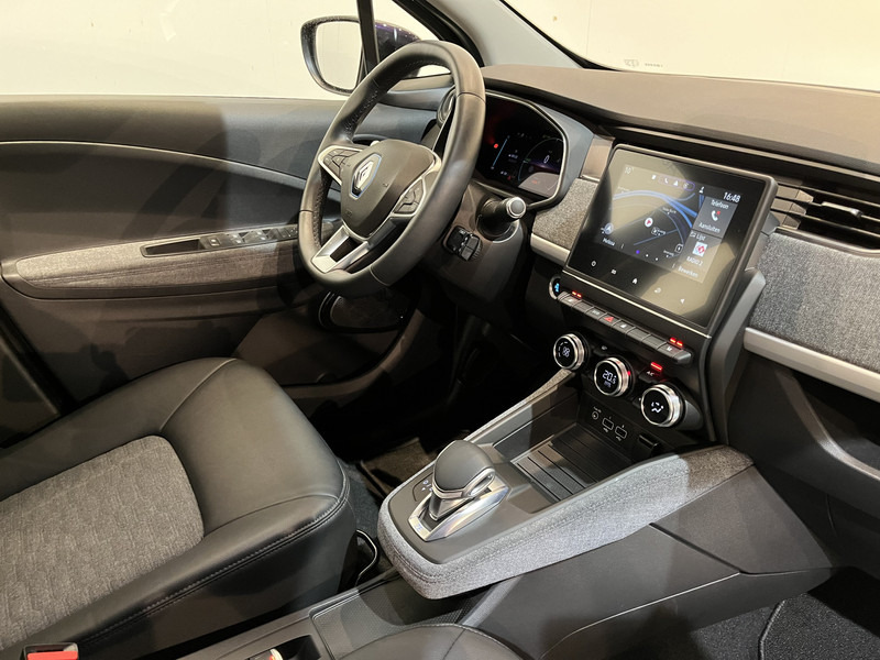 Renault ZOE R110 Experience 52 kWh (Huuraccu) / CarPlay / Camera / Airco / Cruise Control / LMV / Navigatie / 11.000 KM !! Prijs ex BTW € 11.500,- - 掀背车:图4 Renault ZOE R110 Experience 52 kWh (Huuraccu) / CarPlay / Camera / Airco / Cruise Control / LMV / Navigatie / 11.000 KM !! Prijs ex BTW € 11.500,- - 掀背车:图4