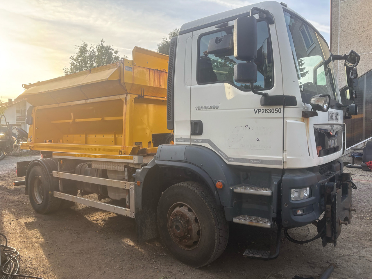 MAN TGM 18.290 4x4BB SPREADER/GRITTER/Plough - 除雪车:图2 MAN TGM 18.290 4x4BB SPREADER/GRITTER/Plough - 除雪车:图2