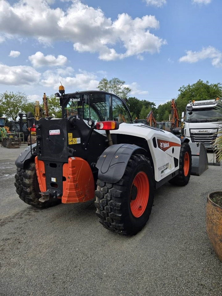 Bobcat TL 38.70 HF AGRI  - 伸缩臂叉装车:图4 Bobcat TL 38.70 HF AGRI  - 伸缩臂叉装车:图4