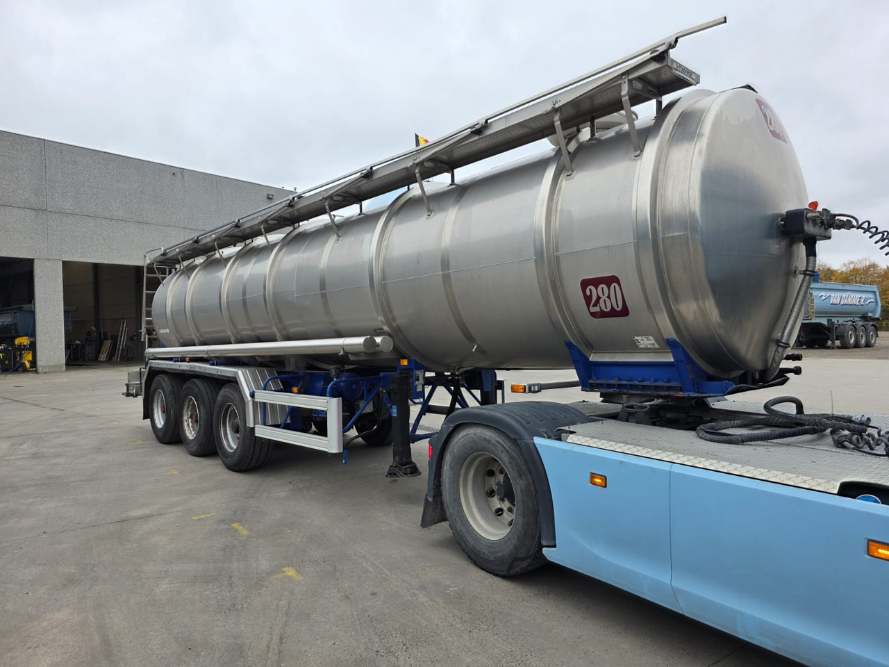 MAGYAR  - 液罐半拖车:图2 MAGYAR  - 液罐半拖车:图2