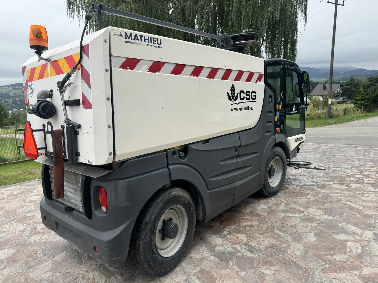 MATHIEU Grand Aquadyne 4000 water truck sprayer HP washer - 道路清扫机:图2 MATHIEU Grand Aquadyne 4000 water truck sprayer HP washer - 道路清扫机:图2
