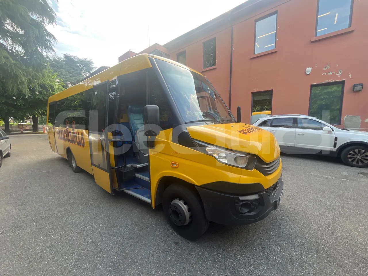 Iveco 70C14G - 校車:图1 Iveco 70C14G - 校車:图1