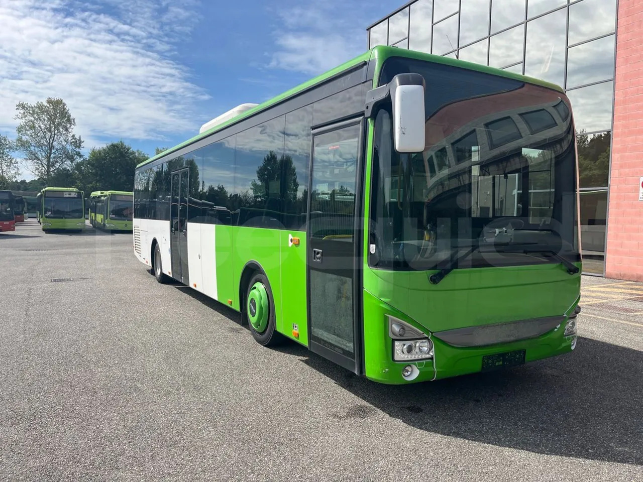 Iveco Crossway - 郊区巴士:图1 Iveco Crossway - 郊区巴士:图1