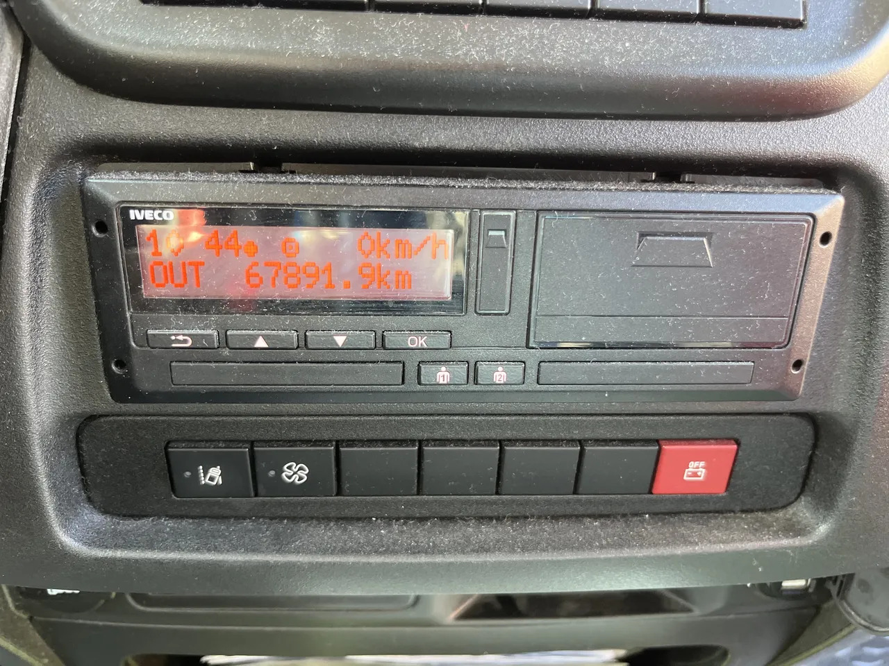 校車 Iveco Daily：图18