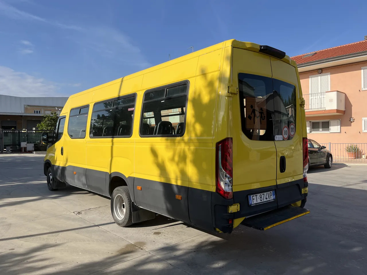 校車 Iveco Daily：图7