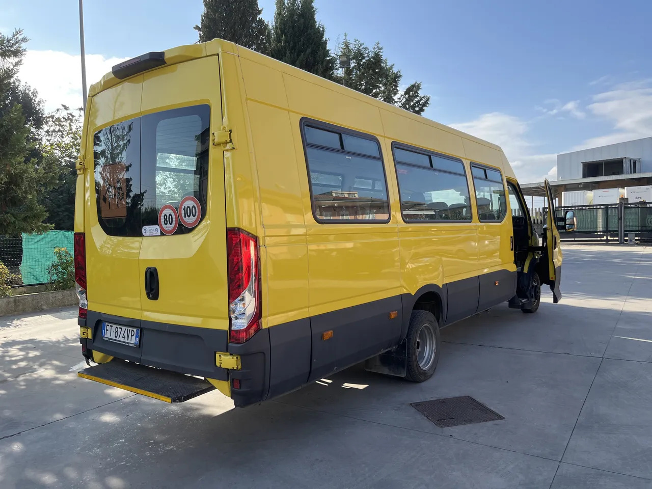校車 Iveco Daily：图8